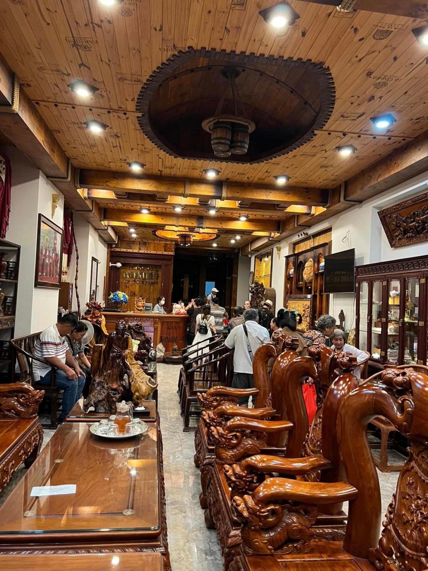 פלייקו Hoang Khiem Hotel מראה חיצוני תמונה
