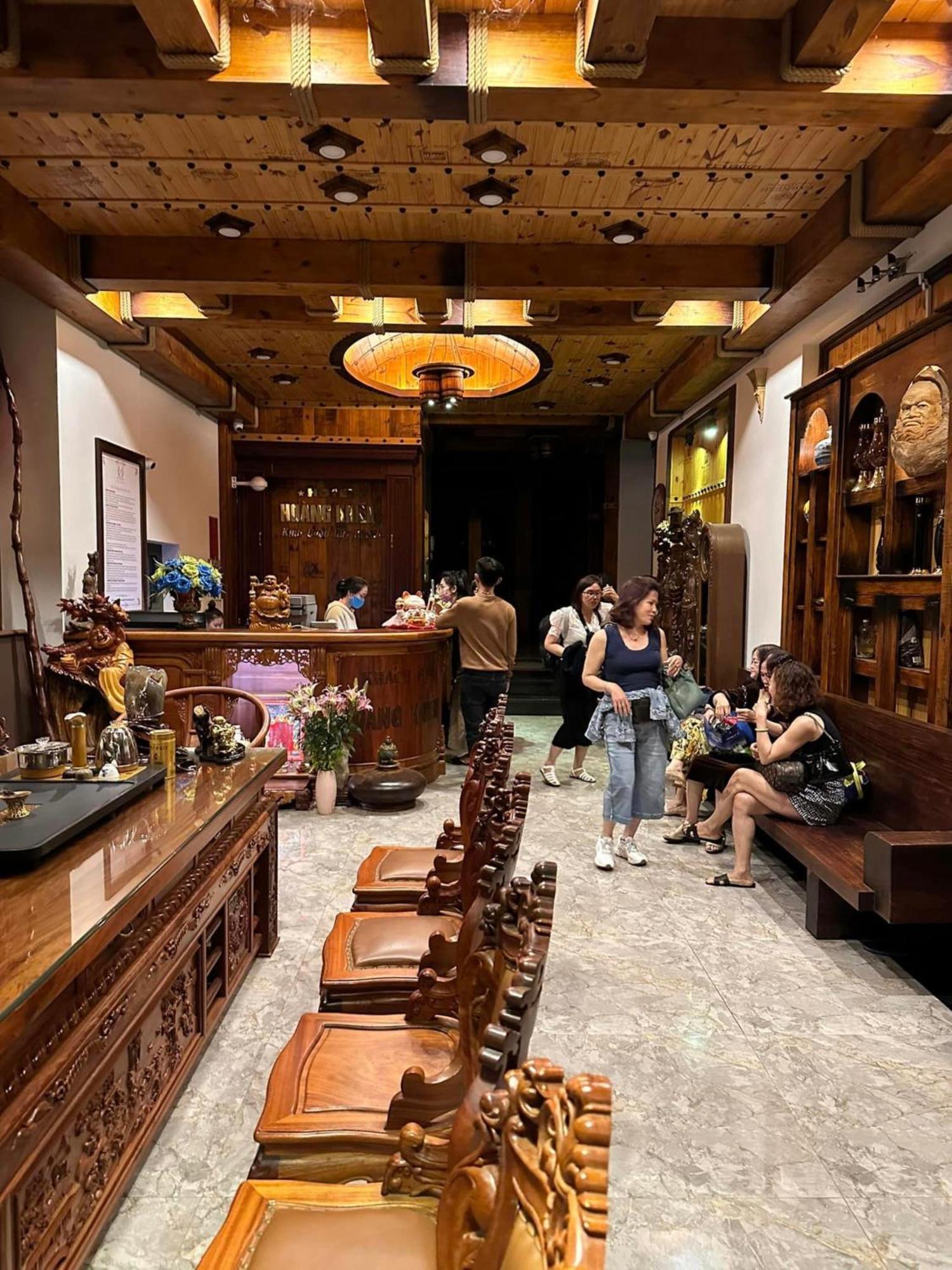 פלייקו Hoang Khiem Hotel מראה חיצוני תמונה