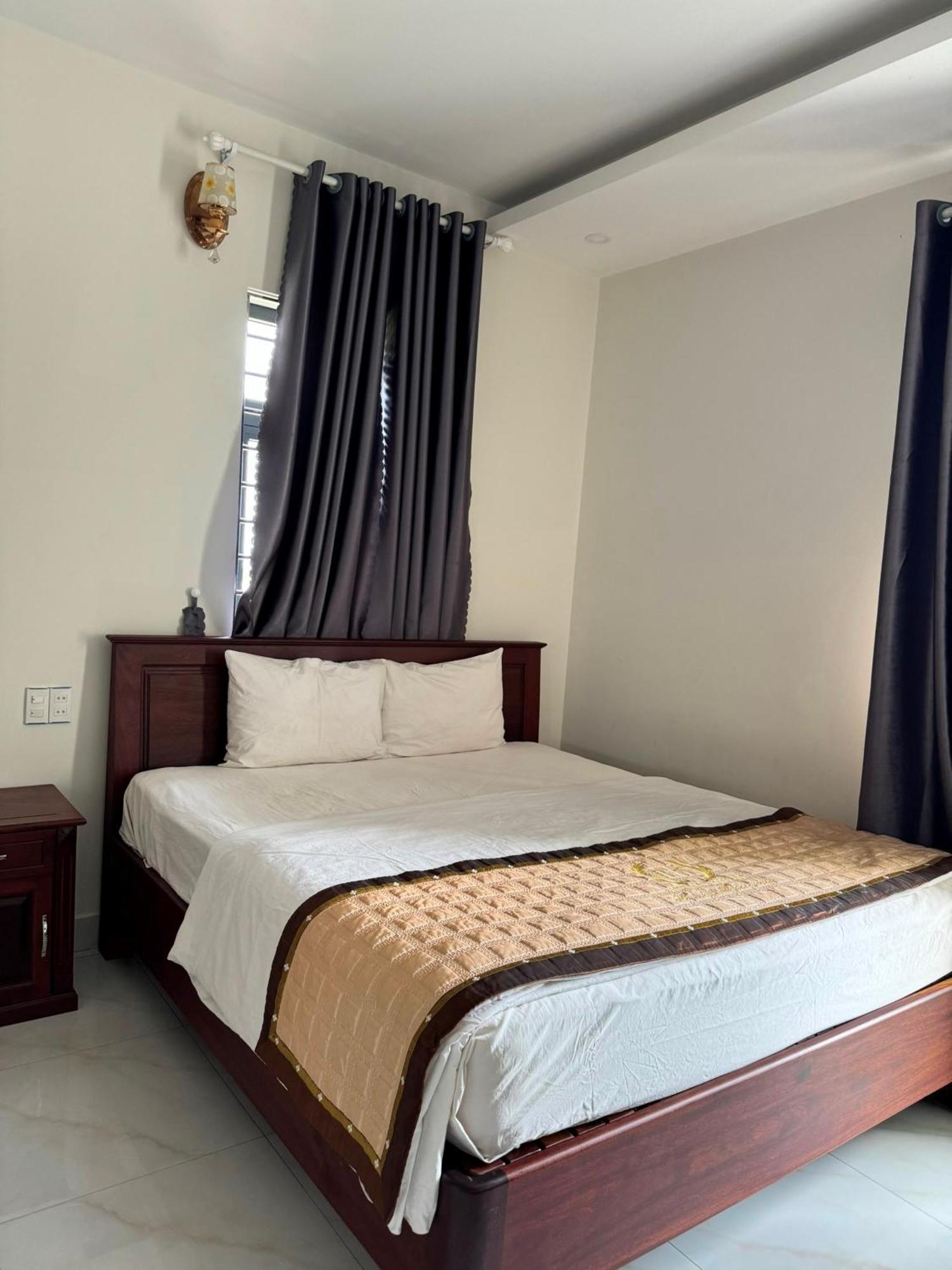 פלייקו Hoang Khiem Hotel מראה חיצוני תמונה