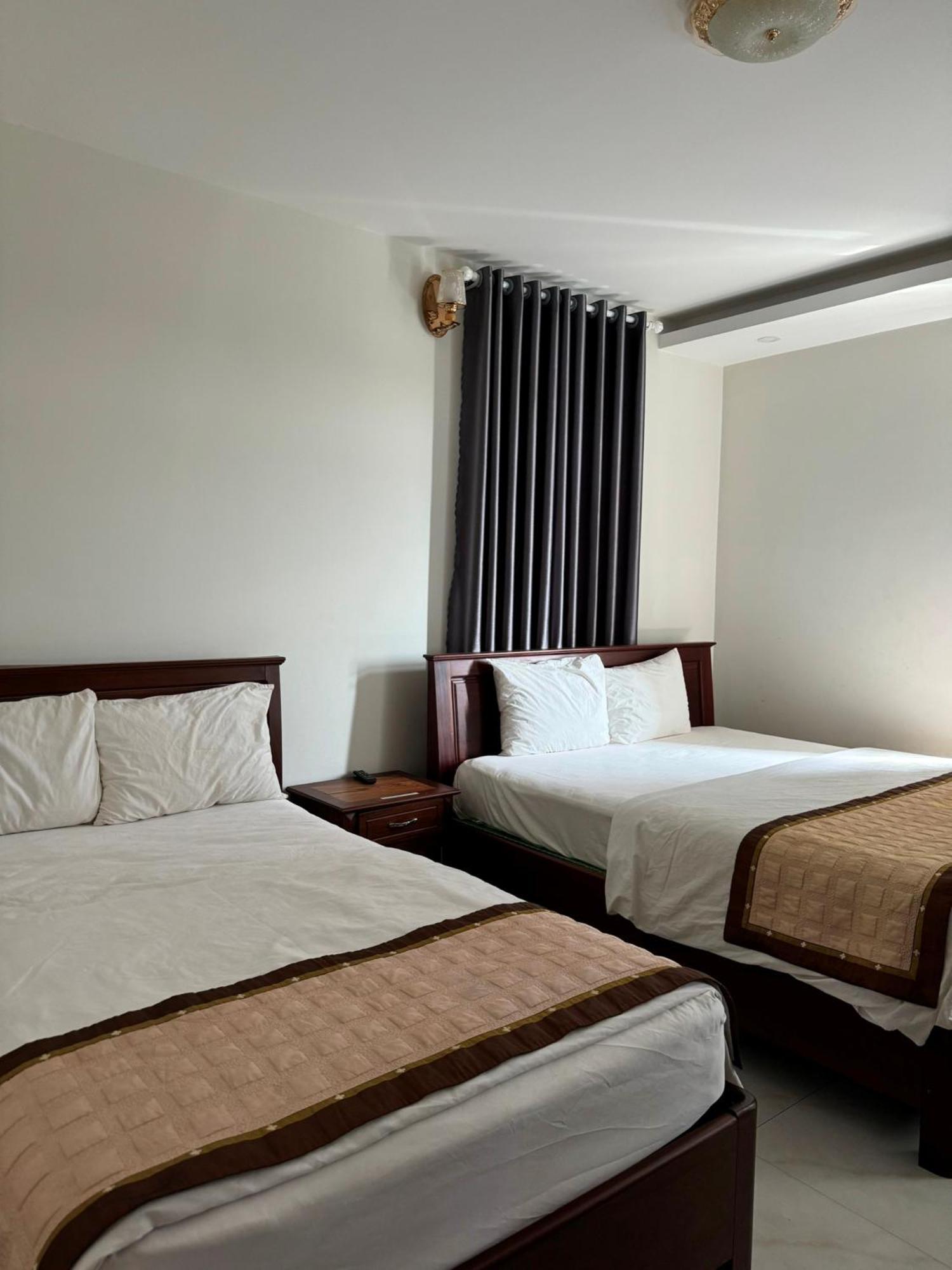 פלייקו Hoang Khiem Hotel מראה חיצוני תמונה