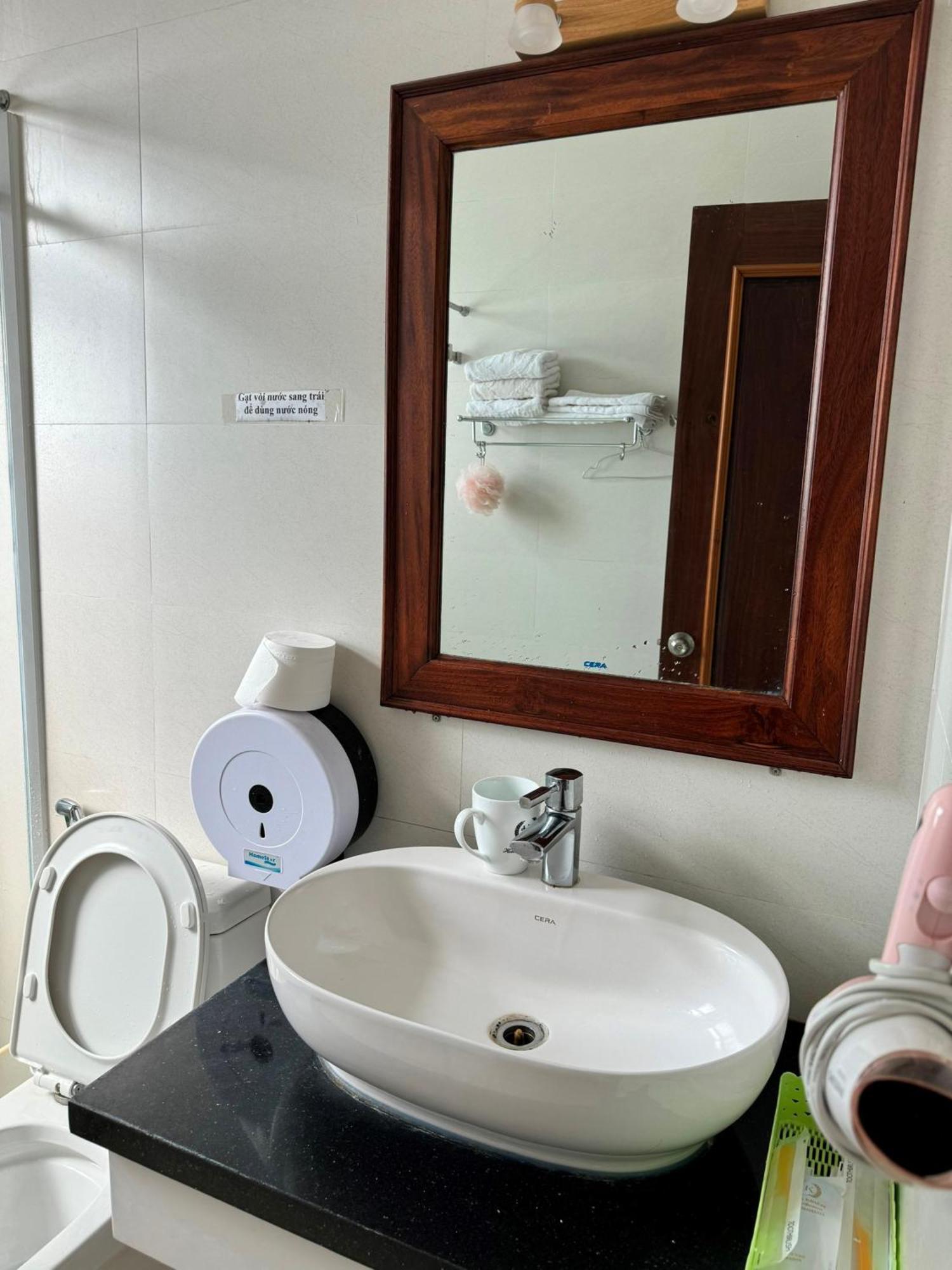 פלייקו Hoang Khiem Hotel מראה חיצוני תמונה