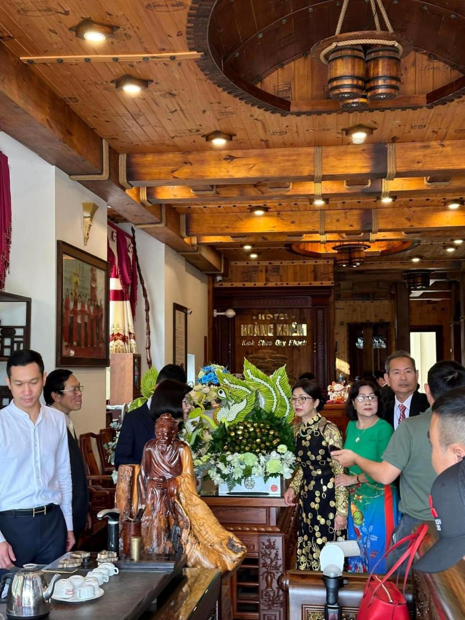 פלייקו Hoang Khiem Hotel מראה חיצוני תמונה